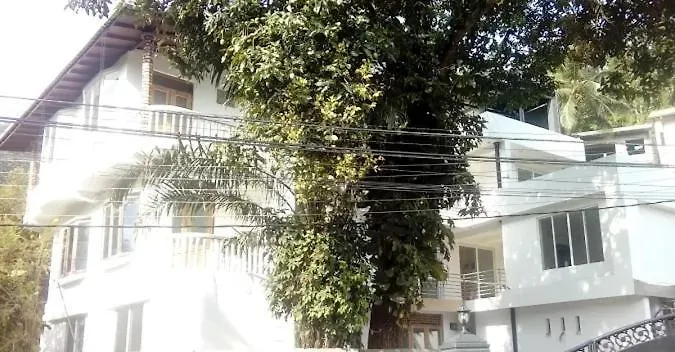 Casa de hóspedes Hillway Tour Inn Kandy Sri Lanca