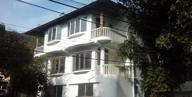 Hillway Tour Inn Kandy